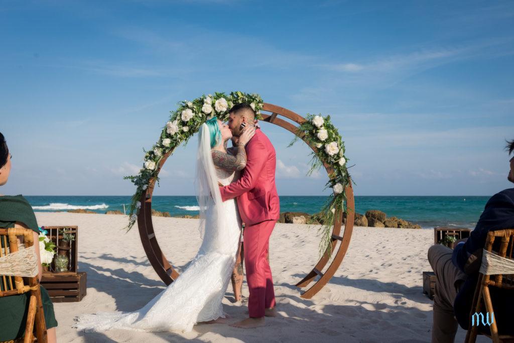 beach micro wedding